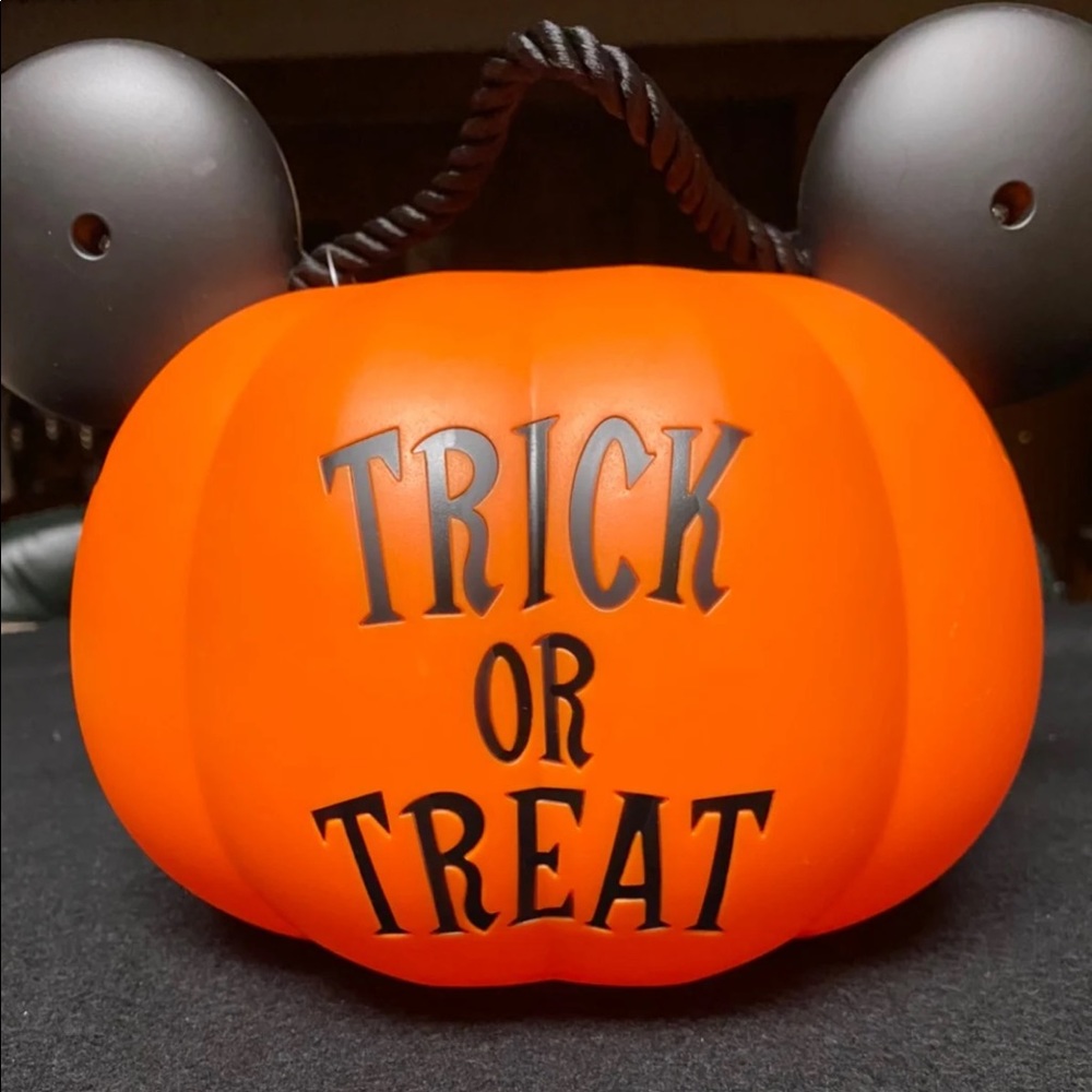 Disney parks Mickey Pumpkin Halloween Buck… - Picture 4 of 5